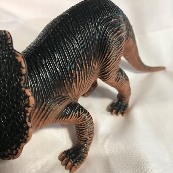 Vintage 1998 TRICERATOPS Toy Figure Dinosaur Black Brown Blue Eyes Squishy Vinyl - Picture 3 of 10